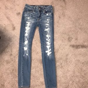 ADORABLE SKINNY JEANS!